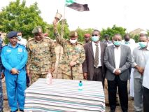 والي القضارف يقرع جرس بدء إمتحانات الأساس بالولاية