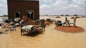 السيول تجتاح مدينة أبو حمد
