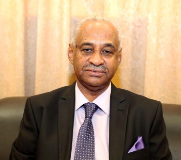 وزير الثقافة والإعلام يشيد بأيام الخرطوم الشعرية