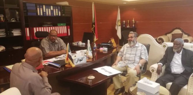 والي شمال كردفان يؤكد دعم قيام مجمع مستشفى مكة لطب العيون