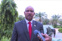 إبراهيم جابر يؤكد حرص السودان على التعاون مع تشاد في المجالات كافة.