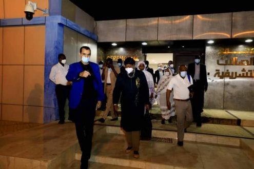 مدعية الجنائية الدولية تصل الخرطوم لبحث قضية المطلوبين في جرائم دارفور