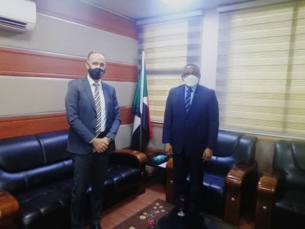 وزير الخارجية :يلتقي ممثل المفوضيةالسامية للأمم المتحدة لشؤون اللاجئين