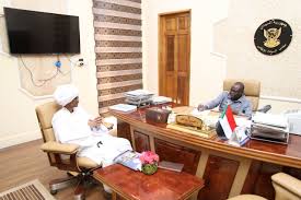 تاور يلتقي رئيس إسكان طلاب شرق السودان