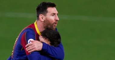 ميسي على رأس قائمة برشلونة ضد ألافيس فى الليجا وعودة ديست وبيانيتش