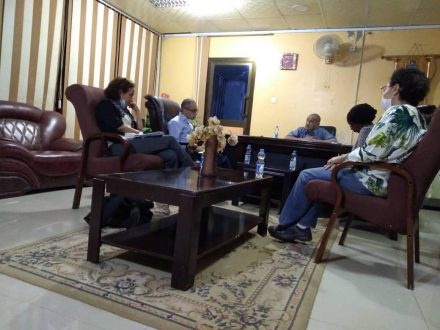 بحث تحسين اوضاع اللاجئين الاثيوبيين