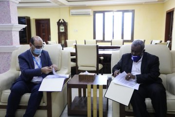 باكثرمن١٩مليون دولارالقضارف توقع مع اليونسيف خطة العام ٢٠٢١-٢٠٢٢م