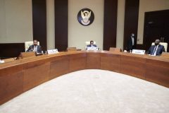 مجلس الوزراء يطمئن على موقف توفر القمح والدقيق والوقود والدواء بالبلاد