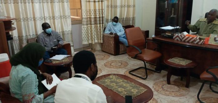 محلية الفاشر واليوناميد تبحثان كيفية توظيف الجهود للتخلص من النفايات