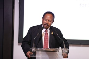 حمدوك يخاطب الشعب السوداني مساء اليوم