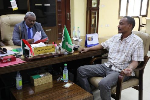 والي القضارف يتسلم التقرير الأول للجنة الفنية لمراجعة وزارة الصحة