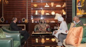 إجتماع وزيرة الخارجية بمدير الصحة العالمية