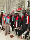بعثة المنتخب الوطني تصل الإمارات