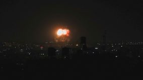 الجيش الإسرائيلي يعلن استهداف 4 مواقع لحركة “حماس” في غزة