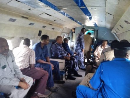 وفد وزارة الداخلية يتفقد المناطق المتأثرة بالسيول بالنيل الابيض