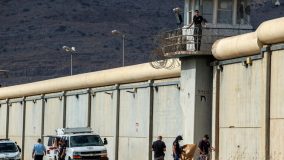 الجيش الإسرائيلي يدفع قوات إضافية للبحث عن الأسرى الفلسطينيين الفارين