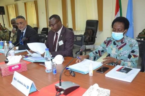 نمر يخاطب بالفاشر الاجتماع الأول للجنة وقف إطلاق النار الدائم