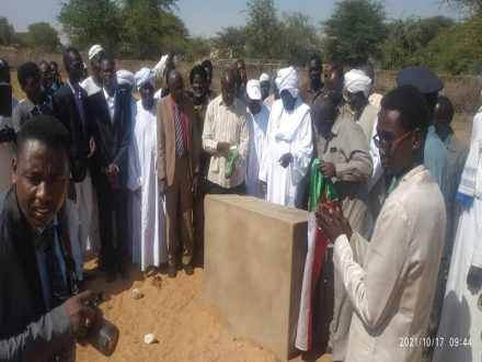 بخيت يتفقد مرافق بوحدة بروش الإدارية بشمال دارفور