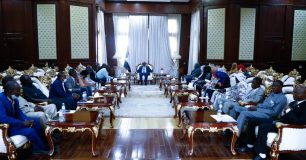 عضو مجلس السيادة يوسف جاد كريم  يلتقي وفد تحالف منظمات المجتمع المدني السودانية