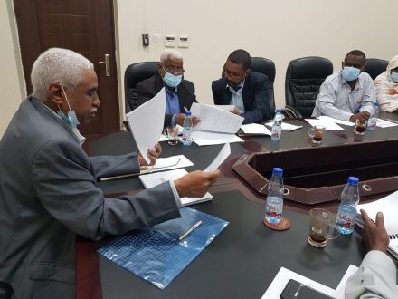 والي الخرطوم المكلف يؤكدان برنامج الولايةالاساسي يقوم على تقديم الخدمات