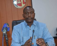 نمر يؤكد عودة الهدوء والإستقرار إلي الفاشر