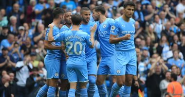 مانشستر سيتي يدافع عن صدارة الدوري الإنجليزي أمام إيفرتون