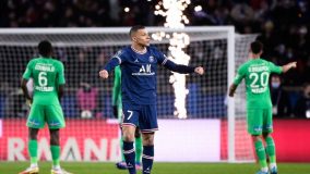 مبابي يقود سان جيرمان للفوز على سانت إيتيان بثلاثية