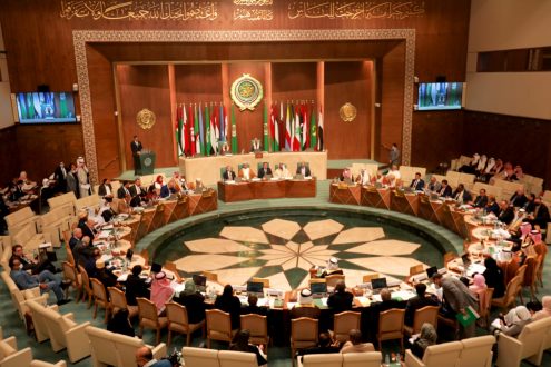 البرلمان العربي يرحب بقرار إدراج مليشيا الحوثي على القائمة السوداء