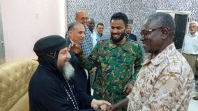والي الخرطوم ووزير الشئون الدينية والأوقاف يتلقون التهاني بالعيد