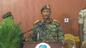 رفضه الجيش، وجدد تمسكه بحسم الميليشيا ميدانياً،، العرض الإماراتي للتفاوض،، حفظ ماء الوجه