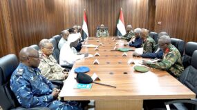 برئاسة البرهان .. مجلس الأمن والدفاع الوطني يعقد اجتماعه ويستعرض الأوضاع الأمنية