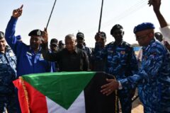 وزير الداخلية يضع حجر الأساس لعدد من المشروعات الشرطية بالبحر الأحمر