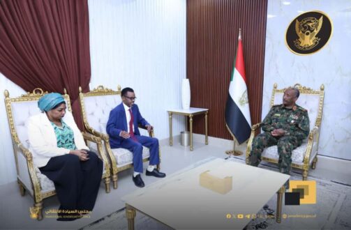 البرهان يطلع على أهداف وبرامج المجلس الأعلى للسلم الاجتماعي