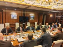 وزيرا المالية والطاقة يعقدان لقاء ً ثنائياً مهماً مع نائب رئيس وزراء روسيا الاتحادية 