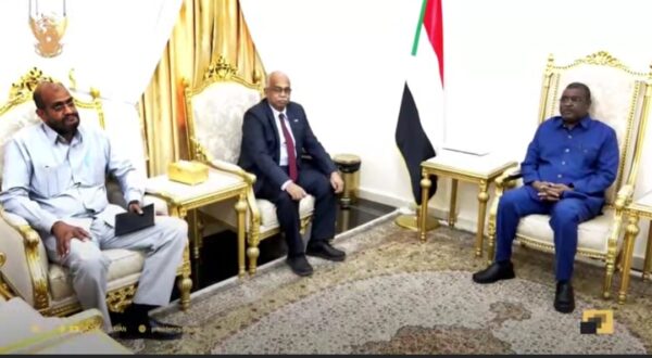 صلاح الدين آدم تور يشيد بجهود وزارة الطاقة والنفط في إعادة إعمار ولاية الخرطوم