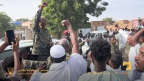 القائد العام: الحرب لن تنتهي إلا بنهاية التمرد