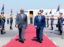 البرهان يصل القاهرة