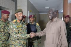 البرهان يتفقد المقر الجديد لوزارة الثقافة والإعلام والسياحة