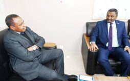 وزير الدولة بالمالية يبحث مع المنظمة العربية للتنمية الزراعية إعادة تأهيل المشاريع الزراعية