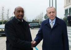 البرهان يصل تركيا