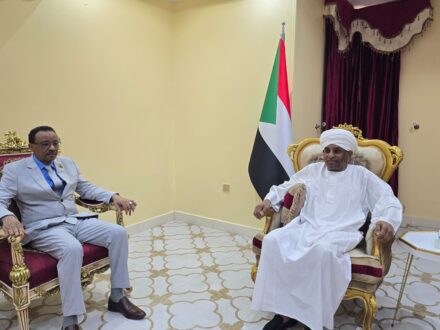 رئيس الوزراء يوجه بضرورة الالتزام بحزمة تطوير التعليم العالي
