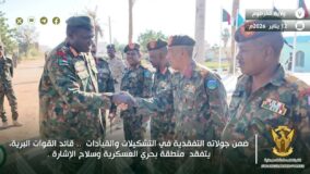 قائد القوات البرية يتفقد قيادة منطقة بحري العسكرية وسلاح الإشارة 