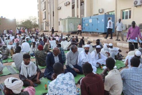 دكتور فتح الرحمن يطمئن على الخدمات ويشيد برعاية البرهان بمستشفى امدرمان التعليمي
