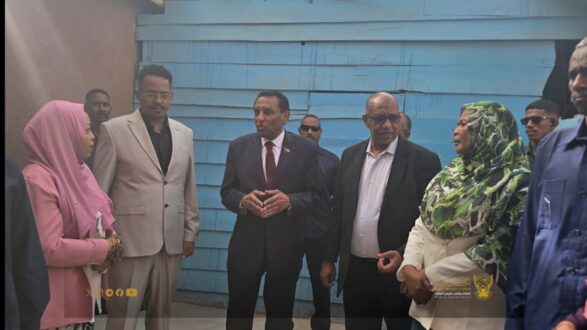 رئيس الوزراء يتفقد عددا من المرافق الخدمية بمدينة بورتسودان توطئة لافتتاحها