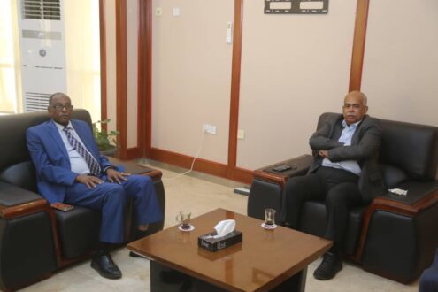 وزير الطاقة يلتقي بمدير جامعة الخرطوم