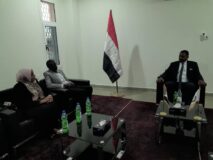 وزير الدولة بالمالية يلتقي المنسق الوطني لبرنامج الإدريسي التابع للايغاد في السودان 