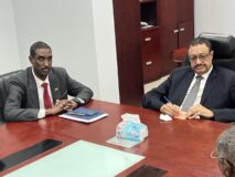 وكيل وزارة الطاقة يقف على سير العمل بقطاع الكهرباء