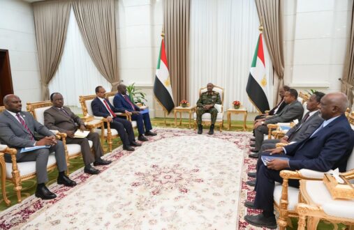 البرهان يلتقي وفد منظمة المؤتمر الدولي لإقليم البحيرات العظمى